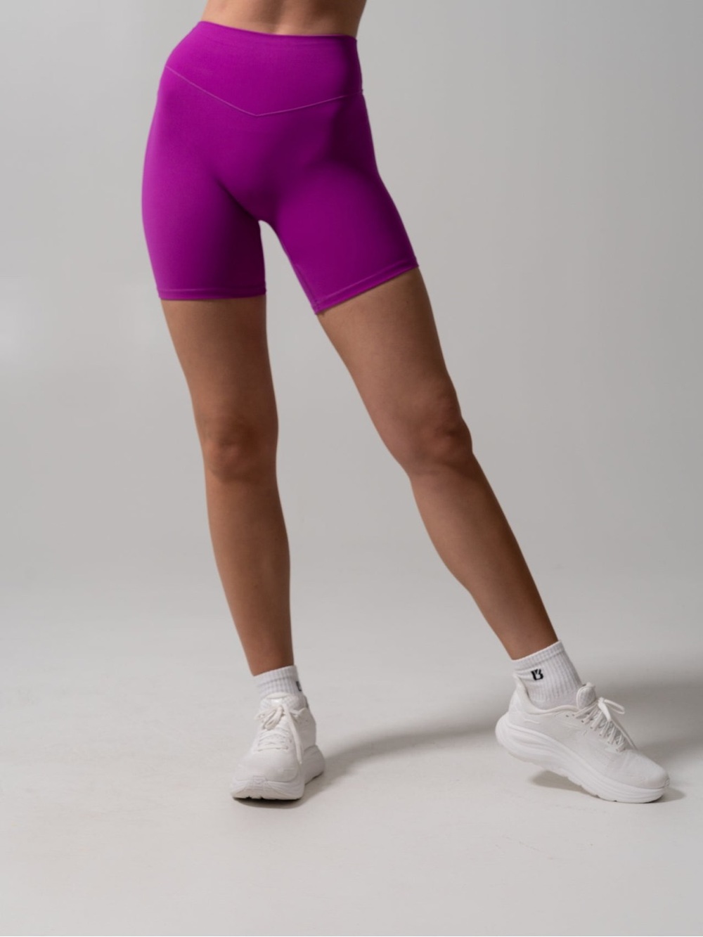 New Buff Bunny Micro Legacy Short 6" in Grape Juice Size Medium